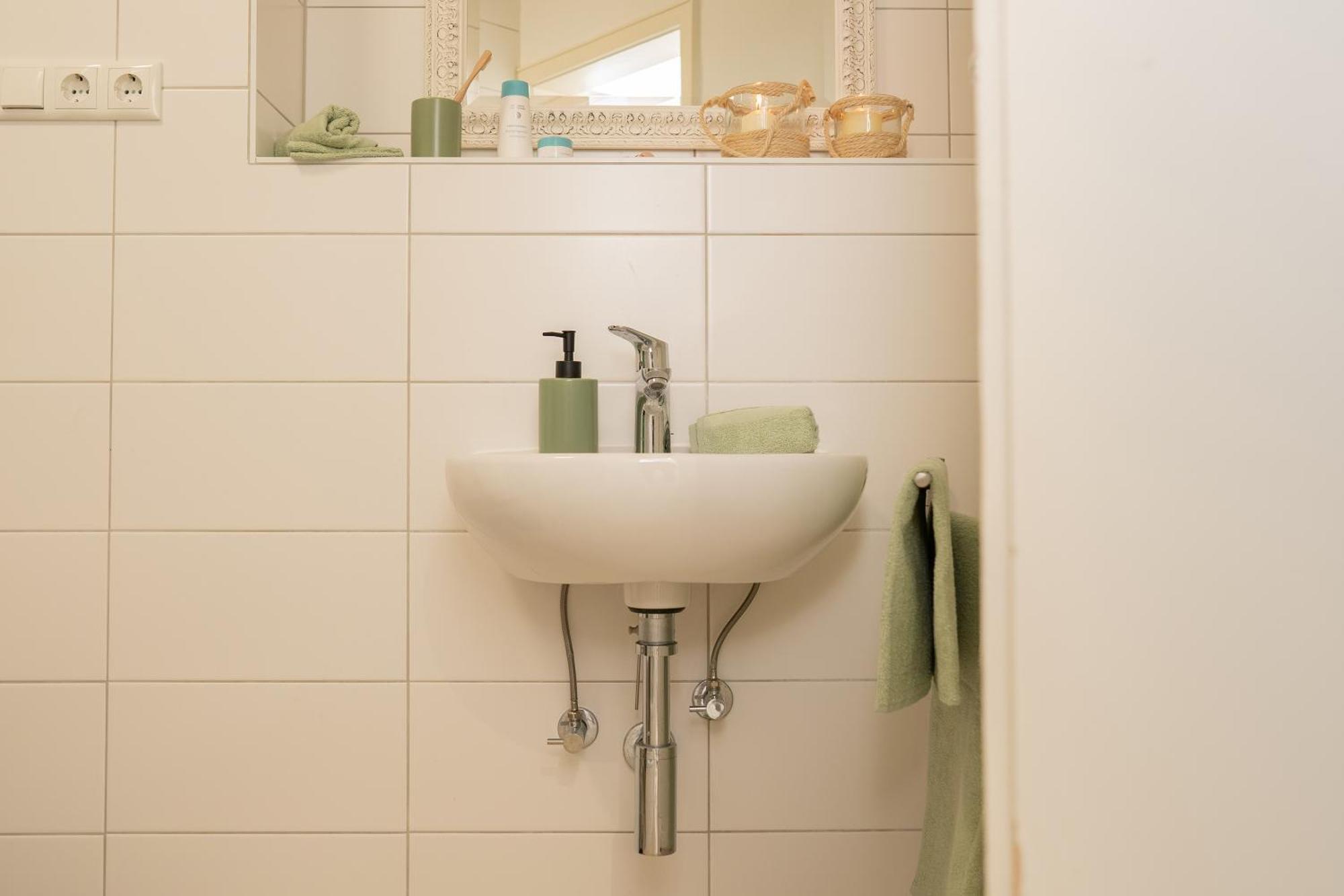 Einzigartiges Scandi Apartment - Innenstadt Mit Parkplatz, Balkon & Wlan - Perfekt Fuer Radfahrer Riedlingen Exterior foto